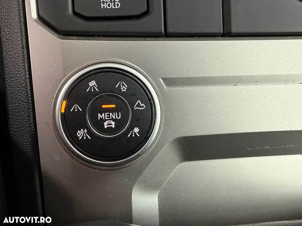Volkswagen Touareg 3.0 V6 TDI 4Motion DPF Automatik - 19