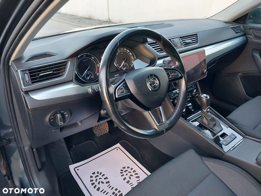 Skoda Superb 2.0 TDI Ambition DSG7 - 9