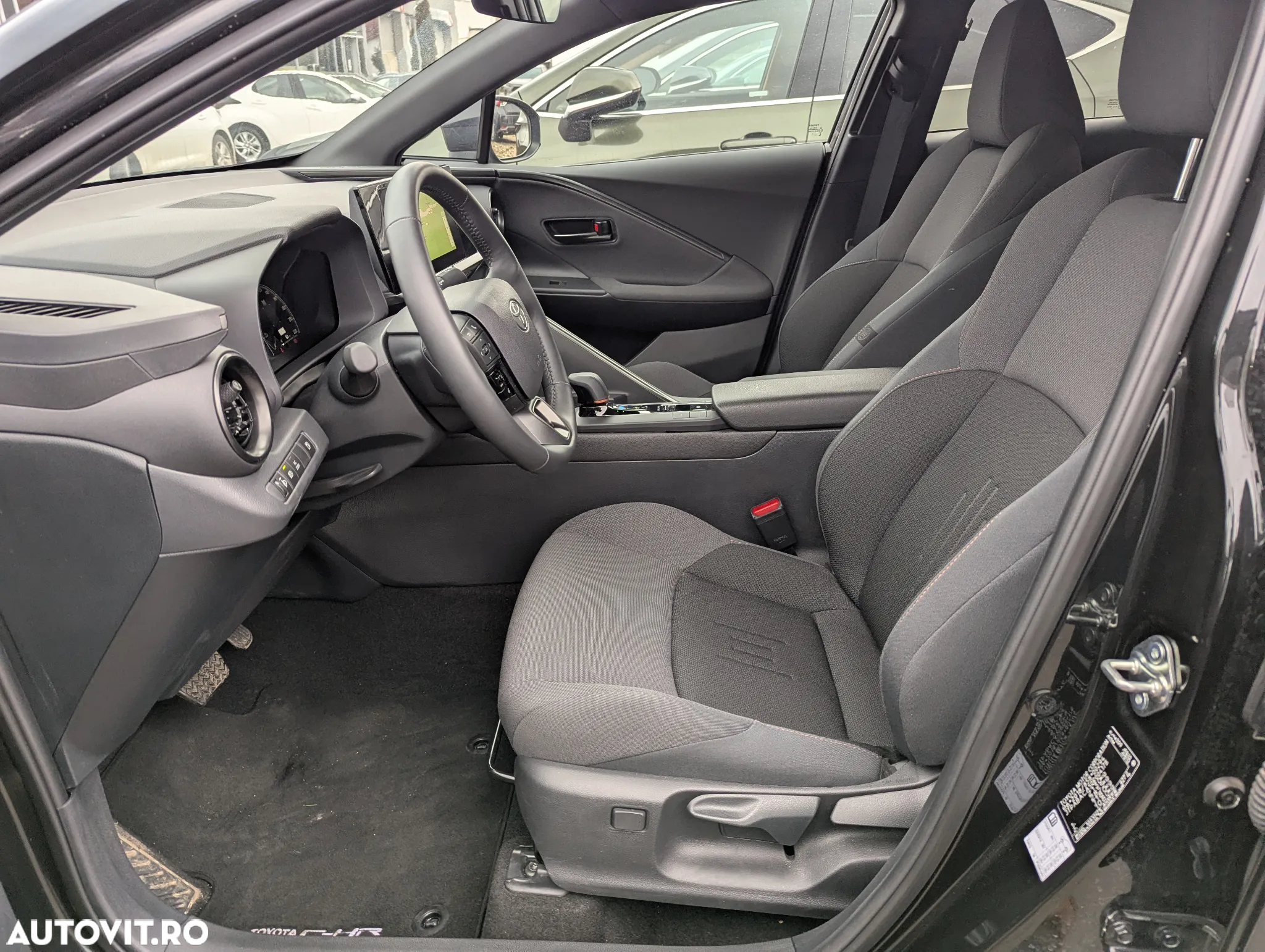 Toyota C-HR 2.0 PHEV 223 CP 4x2 CVT Dynamic - 15