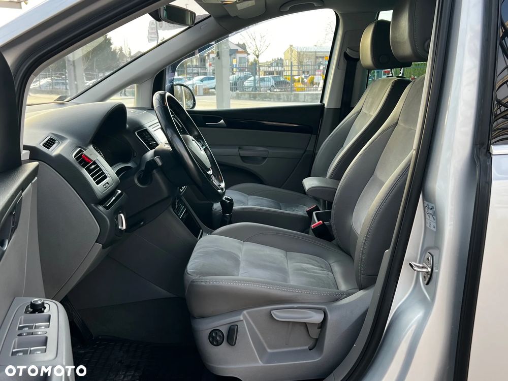 Volkswagen Sharan 2.0 TDI (BlueMotion Technology) Highline - 22