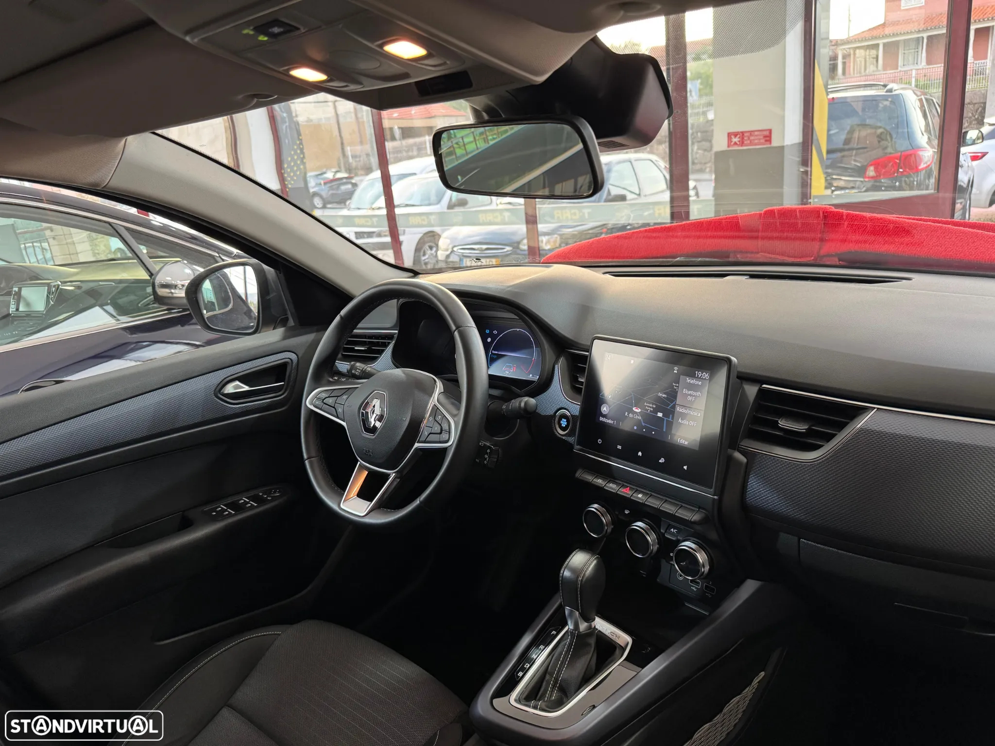 Renault Arkana 1.6 E-Tech Business - 4