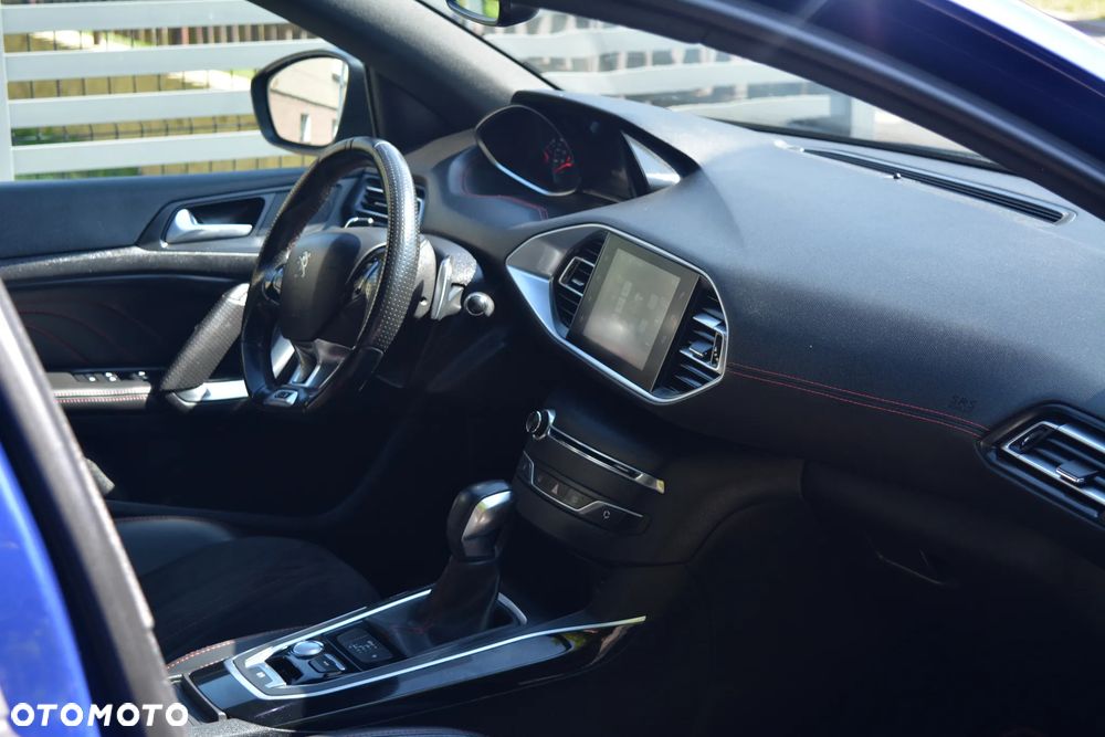 Peugeot 308 - 22