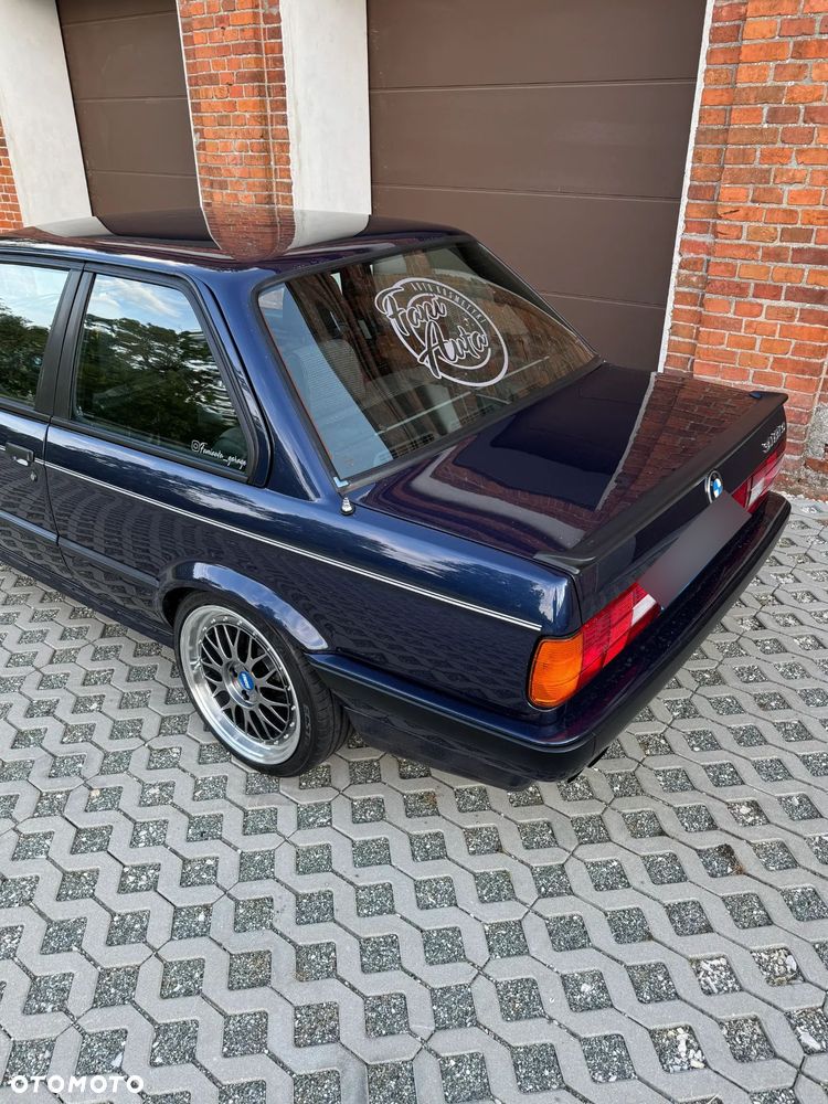 BMW Seria 3 318is - 3