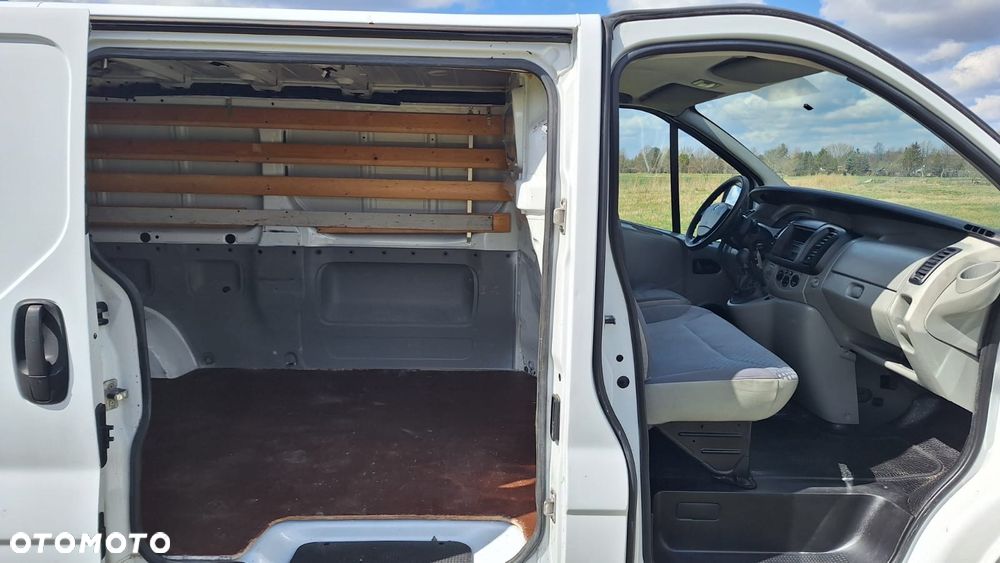 Renault Trafic - 10