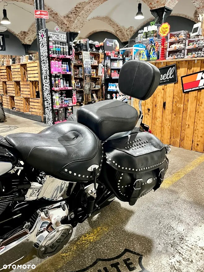 Harley-Davidson Softail Heritage Classic - 11
