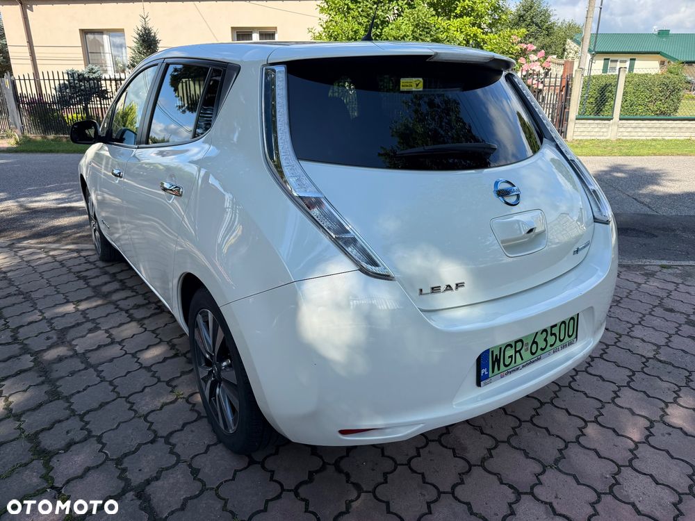Nissan Leaf - 6