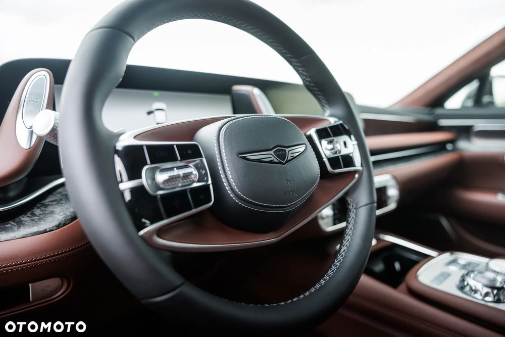 Genesis G90 3.5T V6 AT8 SWB Luxury Plus - 18
