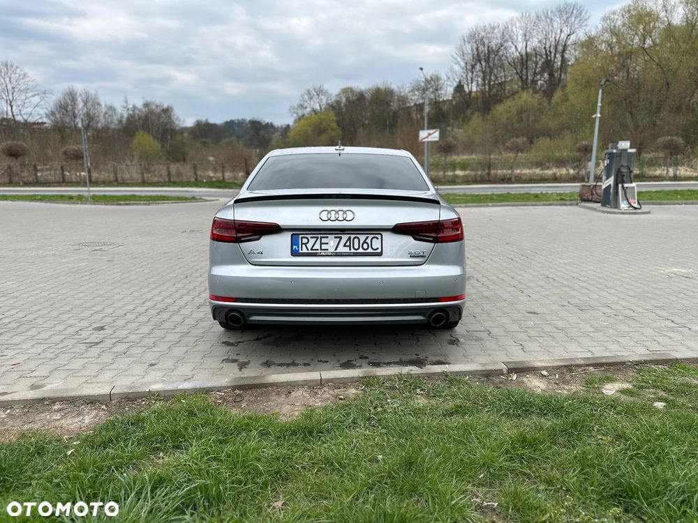 Audi A4 Limousine - 14