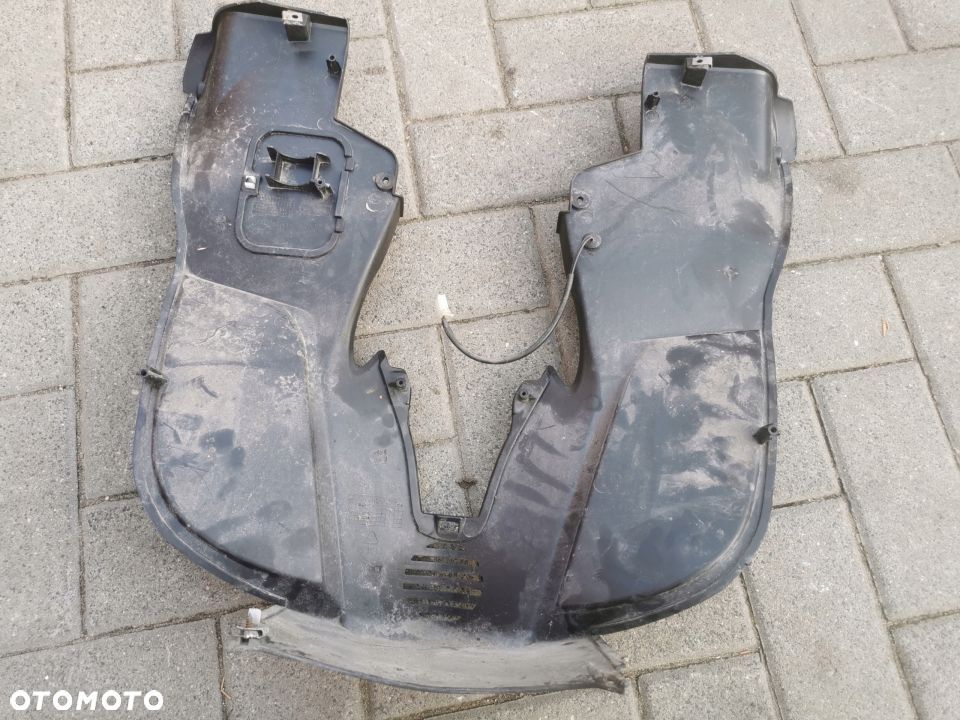 Plug nadkole  Piaggio MP3 Yourban 125/300 - 2