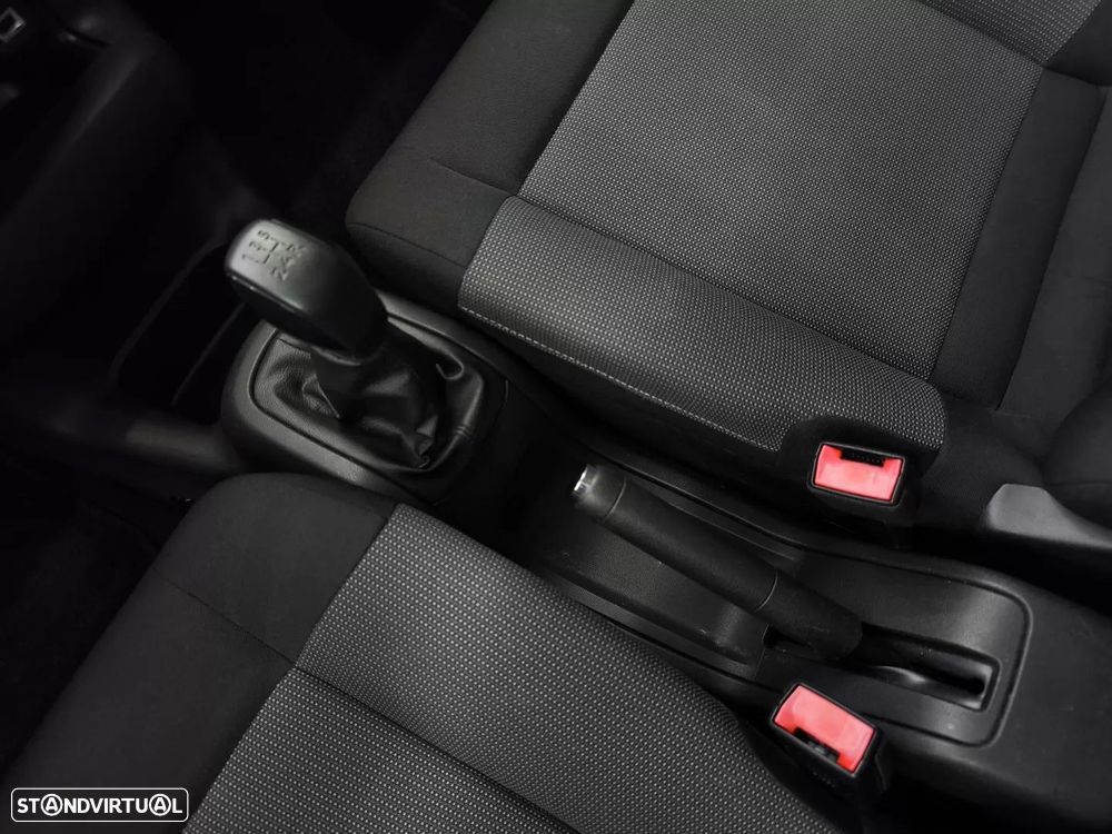 Citroën C4 Cactus 1.5 BlueHDi Shine Pack — fotografia 40