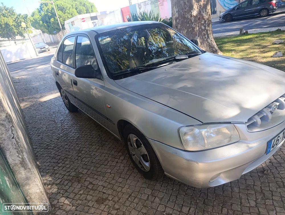 Hyundai Accent - 5