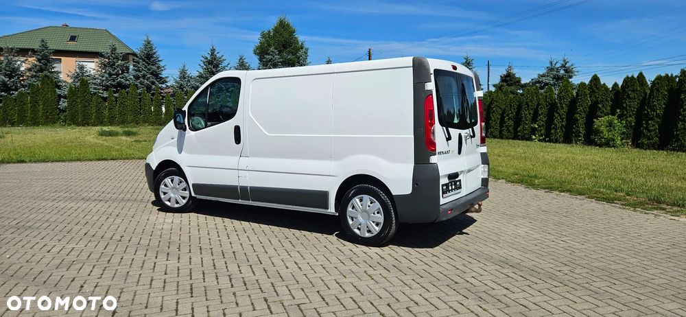 Renault Trafic - 23