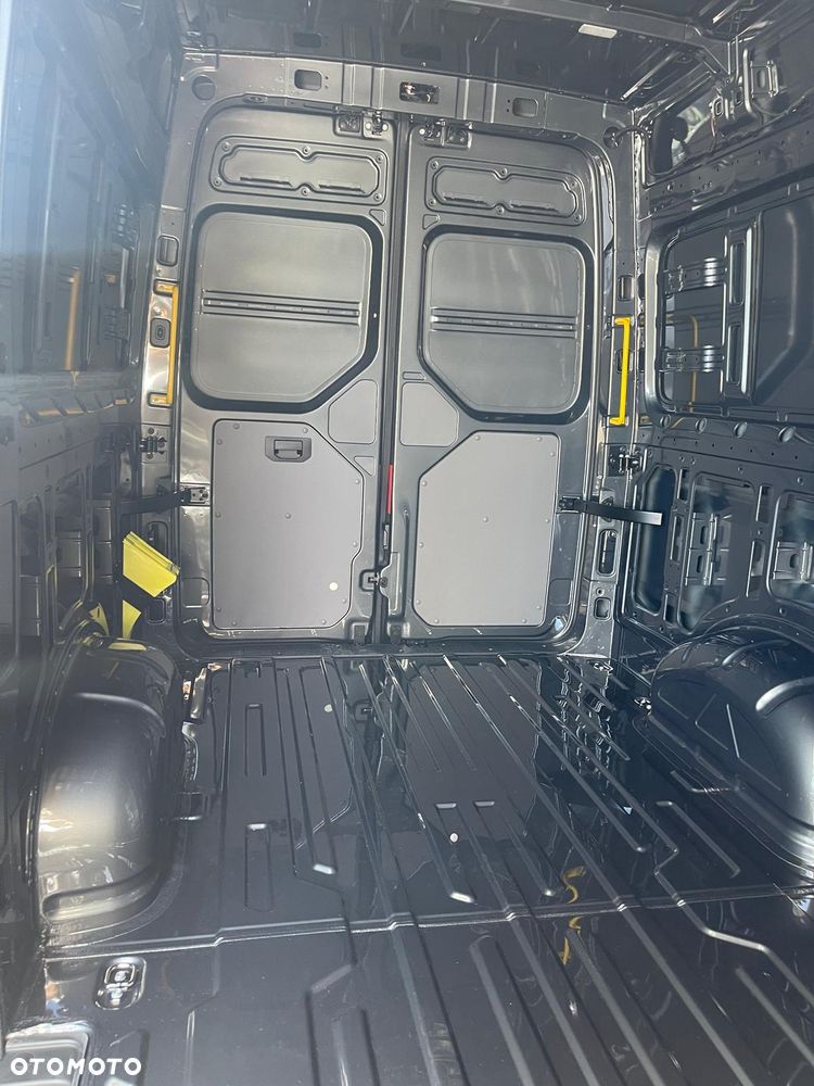 Volkswagen Crafter - 9