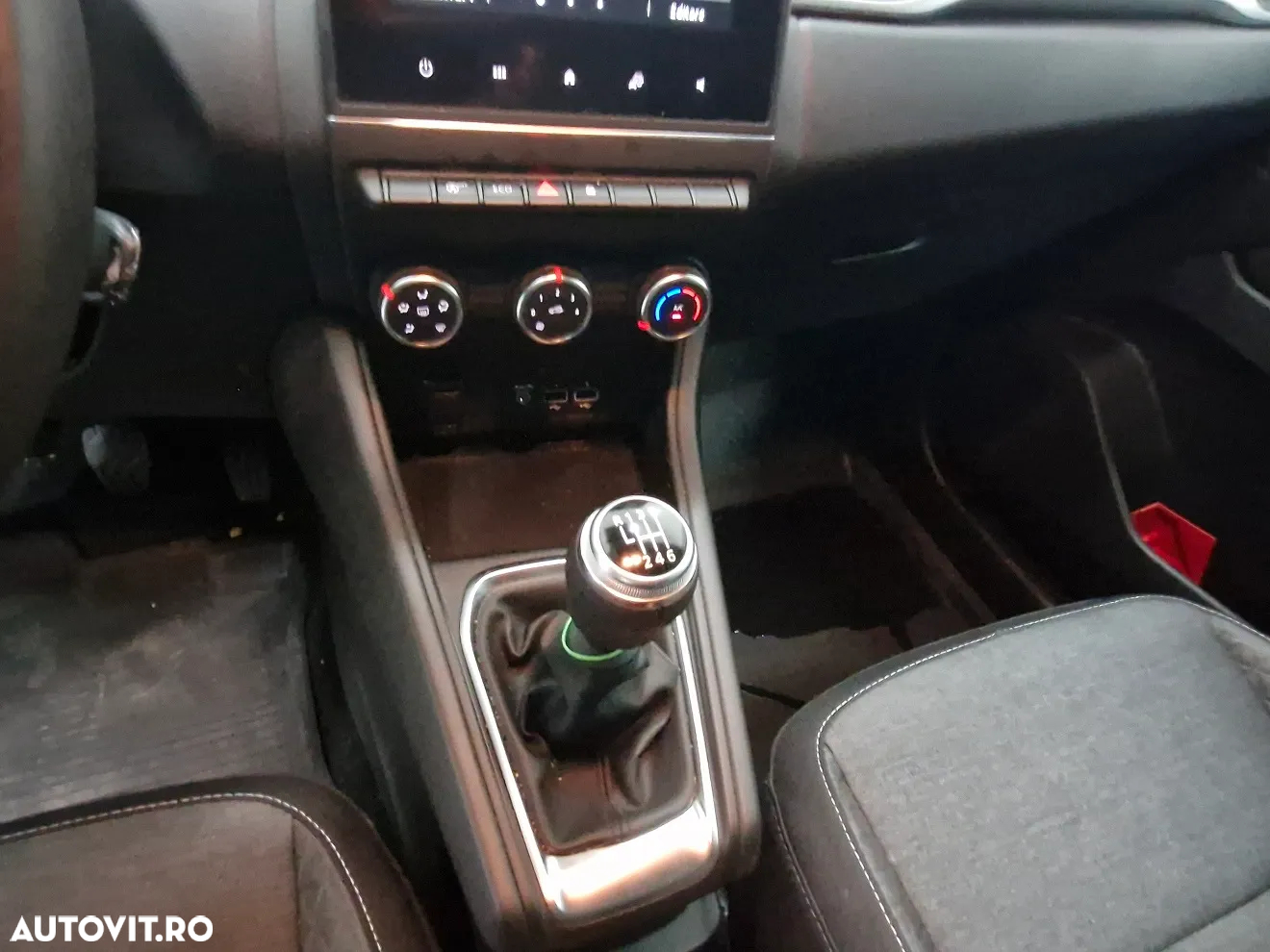 Renault Captur TCe 100 GPL Equilibre - 11