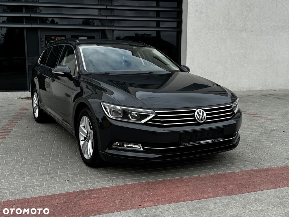 Volkswagen Passat 2.0 TDI (BlueMotion Technology) DSG Comfortline - 11