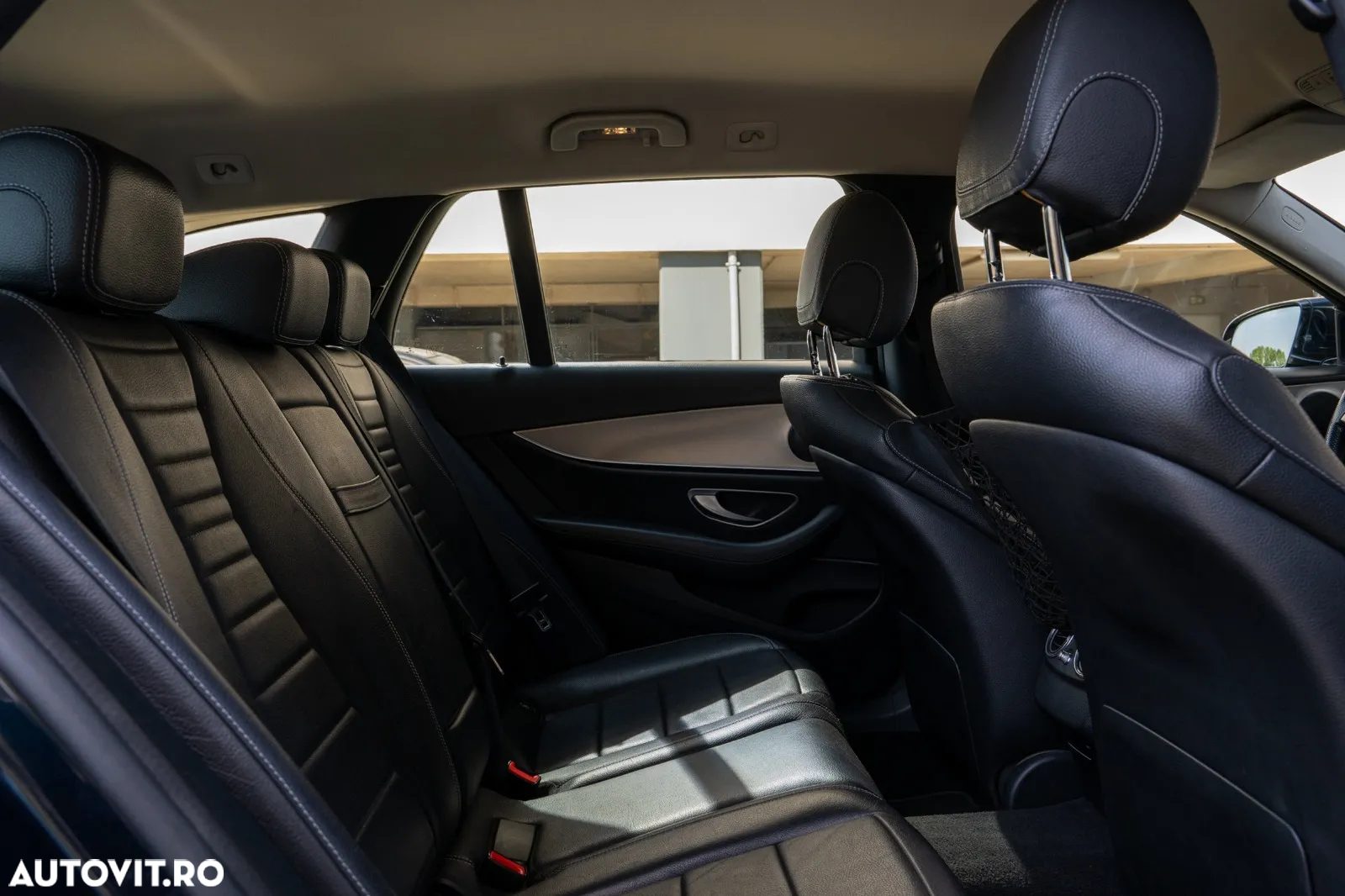 Mercedes-Benz E 220 d T 9G-TRONIC Avantgarde - 9