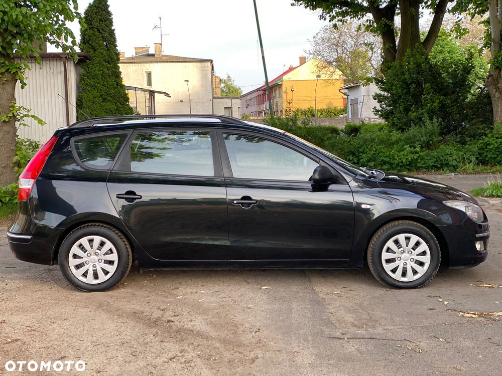 Hyundai i30 1.6 CRDi Base - 10
