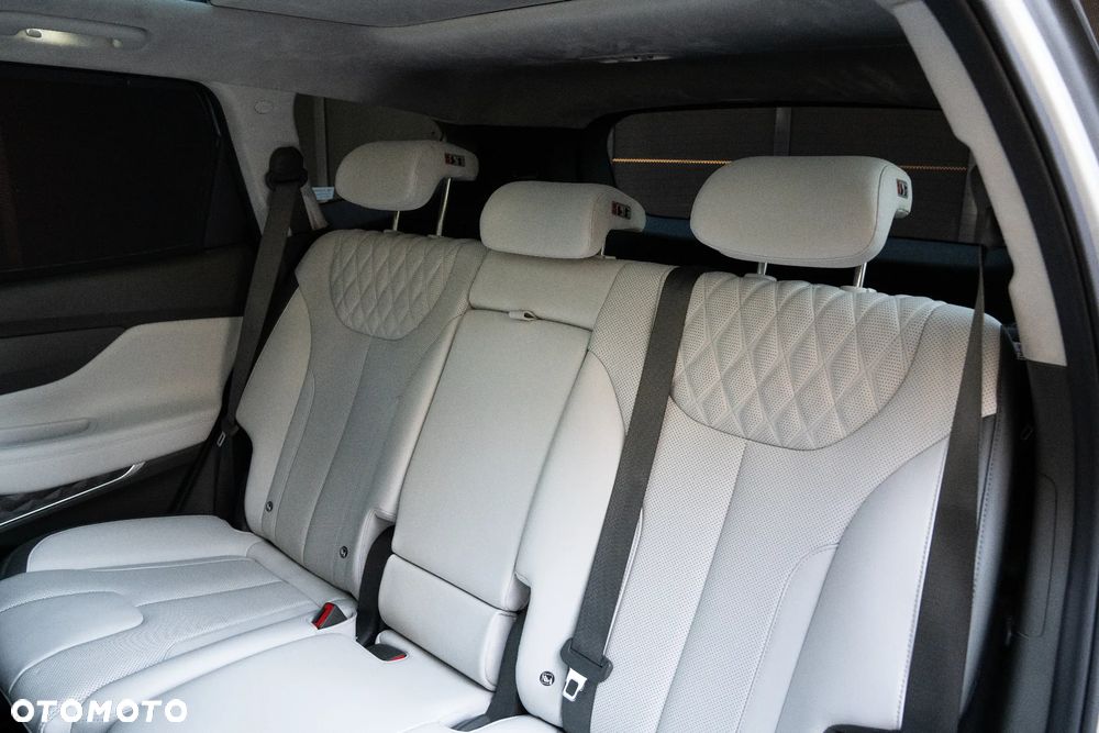 Hyundai Santa Fe 1.6 T-GDI HEV Platinum 4WD - 36