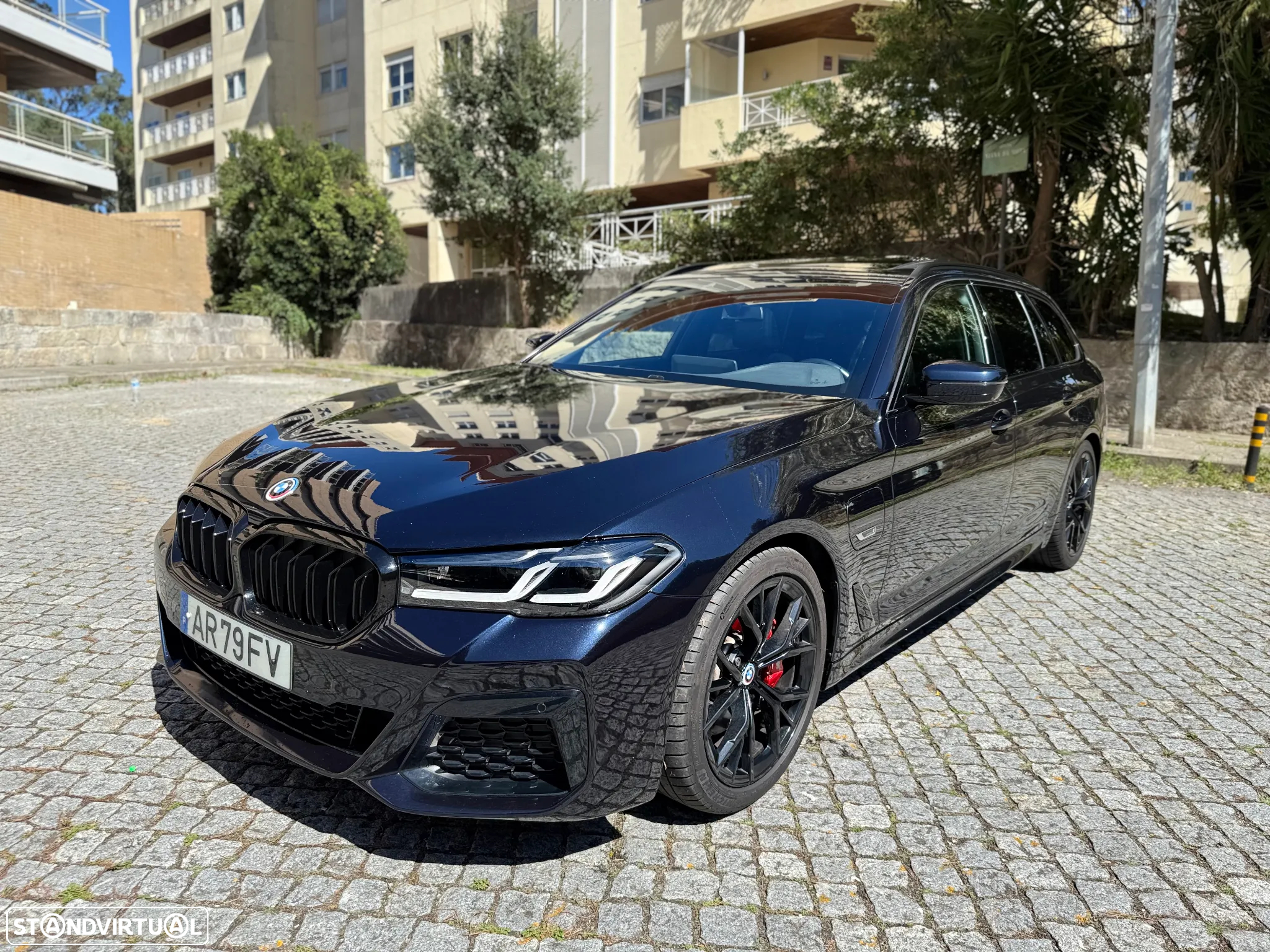 BMW 530 e Pack Desportivo M - 3