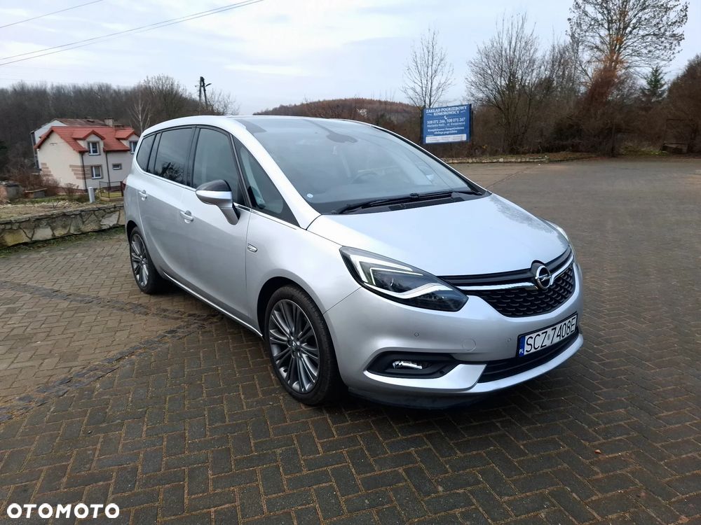 Opel Zafira 1.6 CDTI Elite S&S - 33