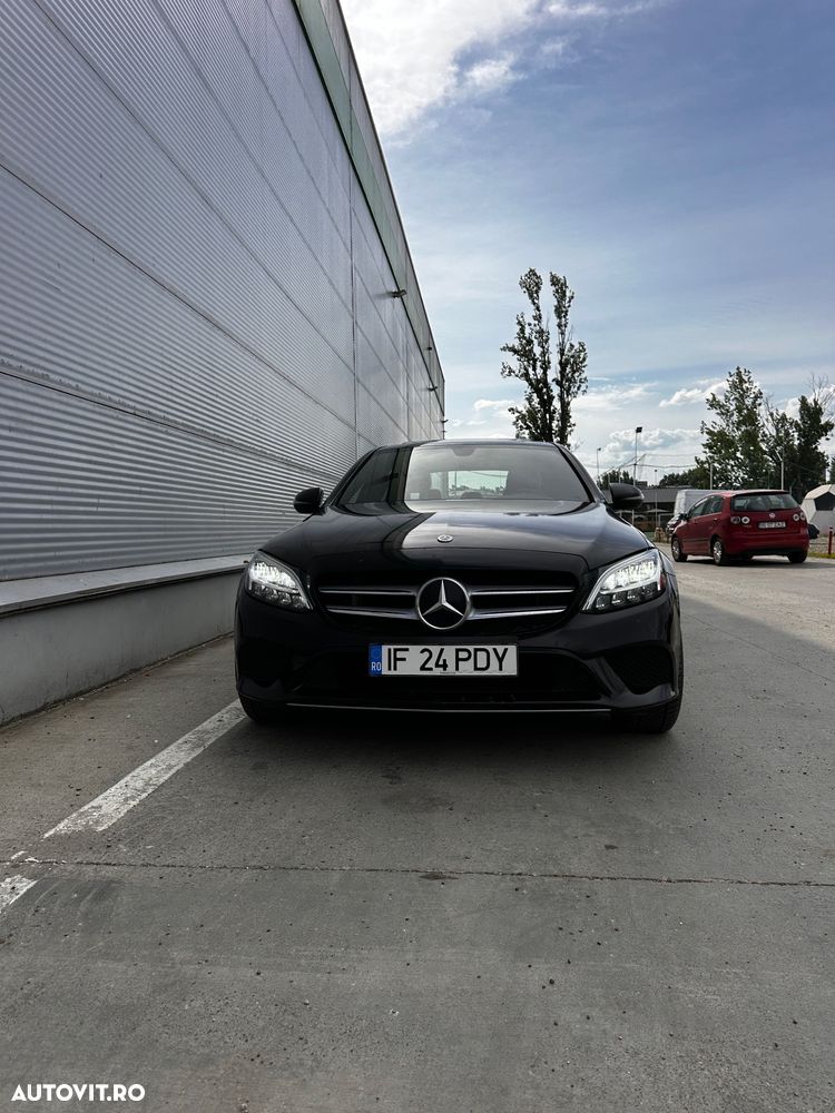 Mercedes-Benz C 300 4MATIC Aut. - 12