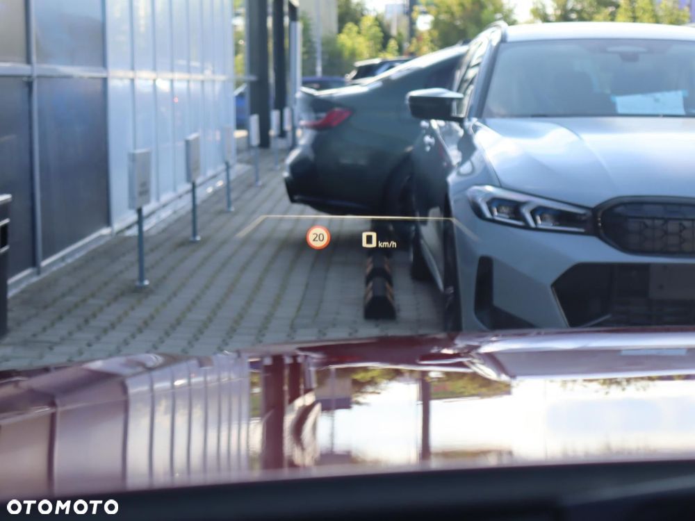 BMW i4 - 21