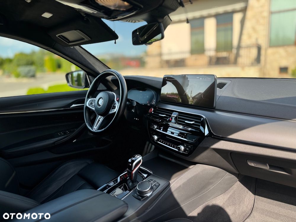 BMW M5 Competition - 12
