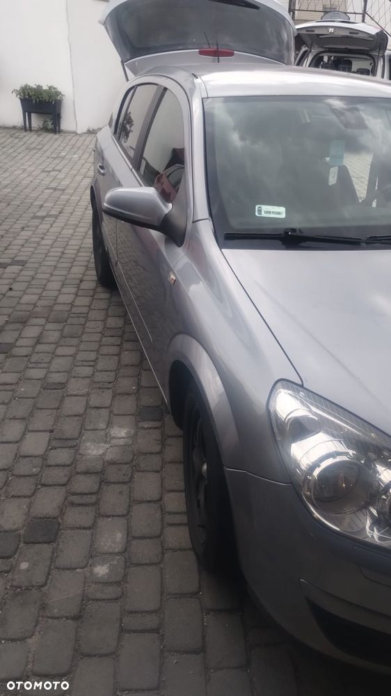 Opel Astra 1.9 CDTI Enjoy - 2