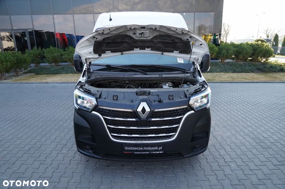 Renault MASTER / BLASZAK / FURGON / 2023 - 37