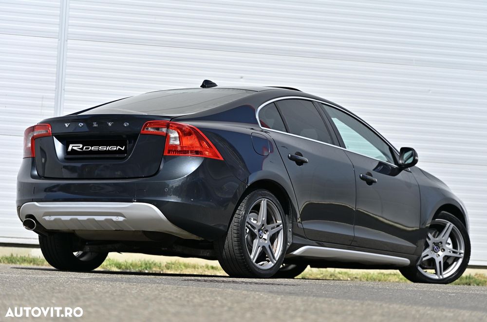 Volvo S60 D3 Geartronic R-Design - 6