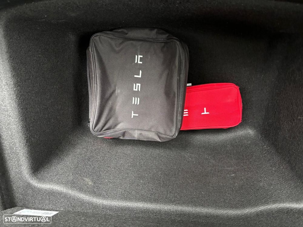 Tesla Model 3 Performance Dual Motor AWD - 34