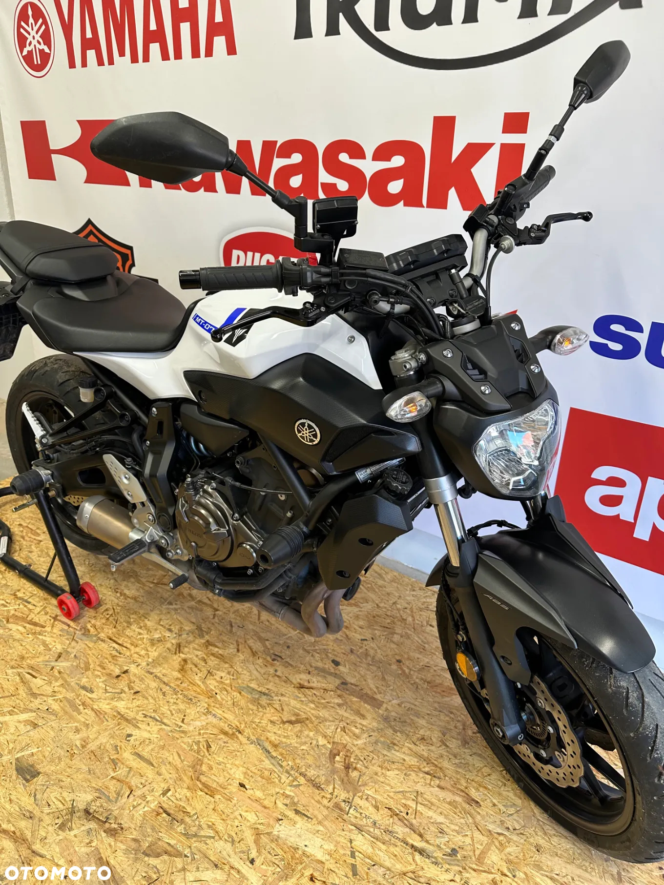 Yamaha MT - 3