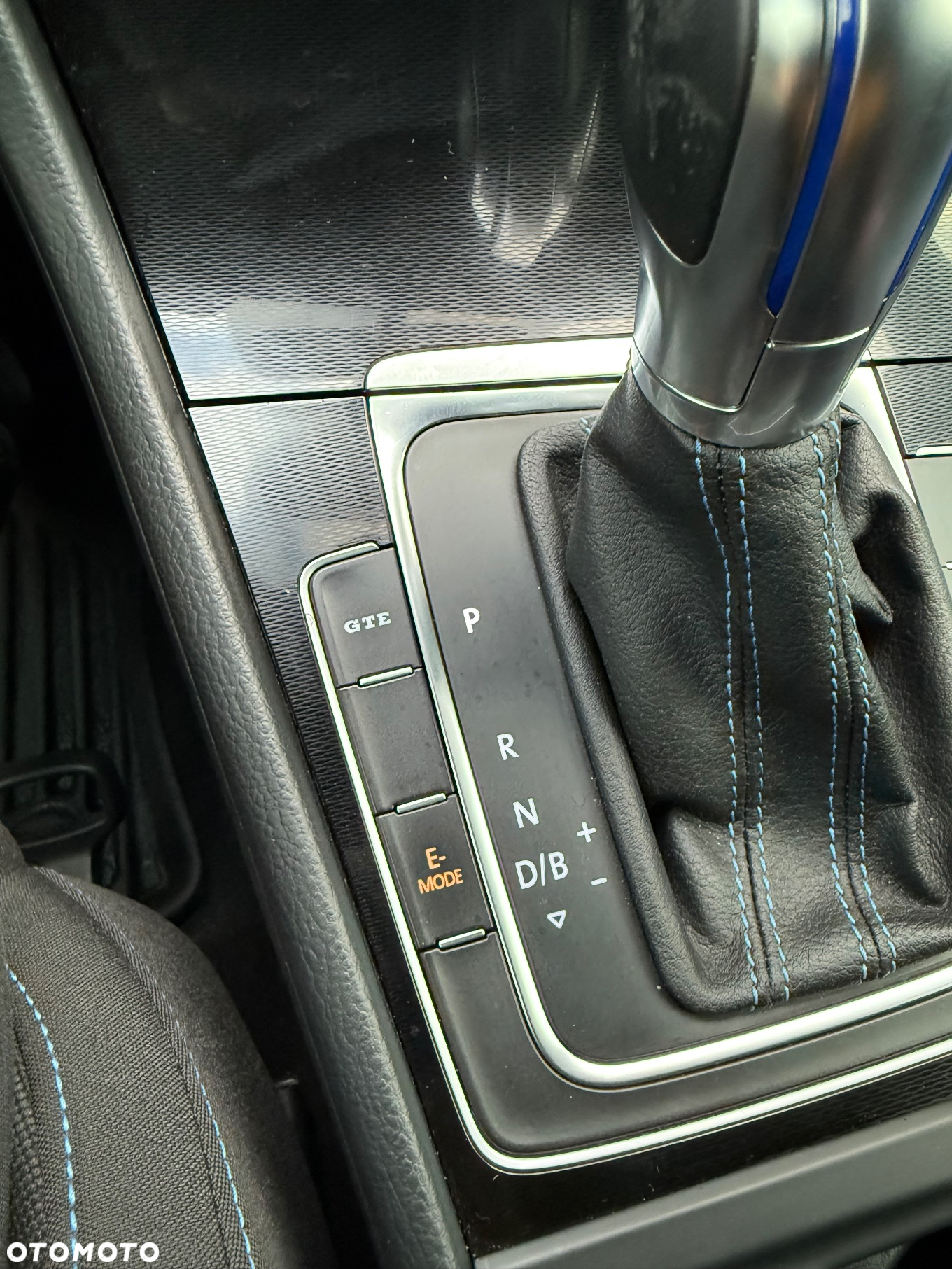 Volkswagen Golf - 21