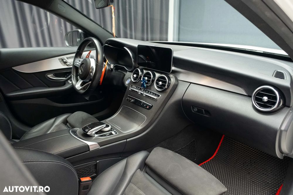 Mercedes-Benz C 300 d 4Matic 9G-TRONIC AMG Line - 19