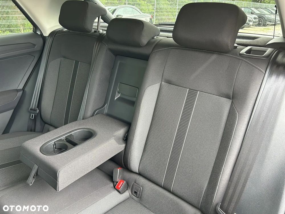 Volkswagen T-Roc - 31