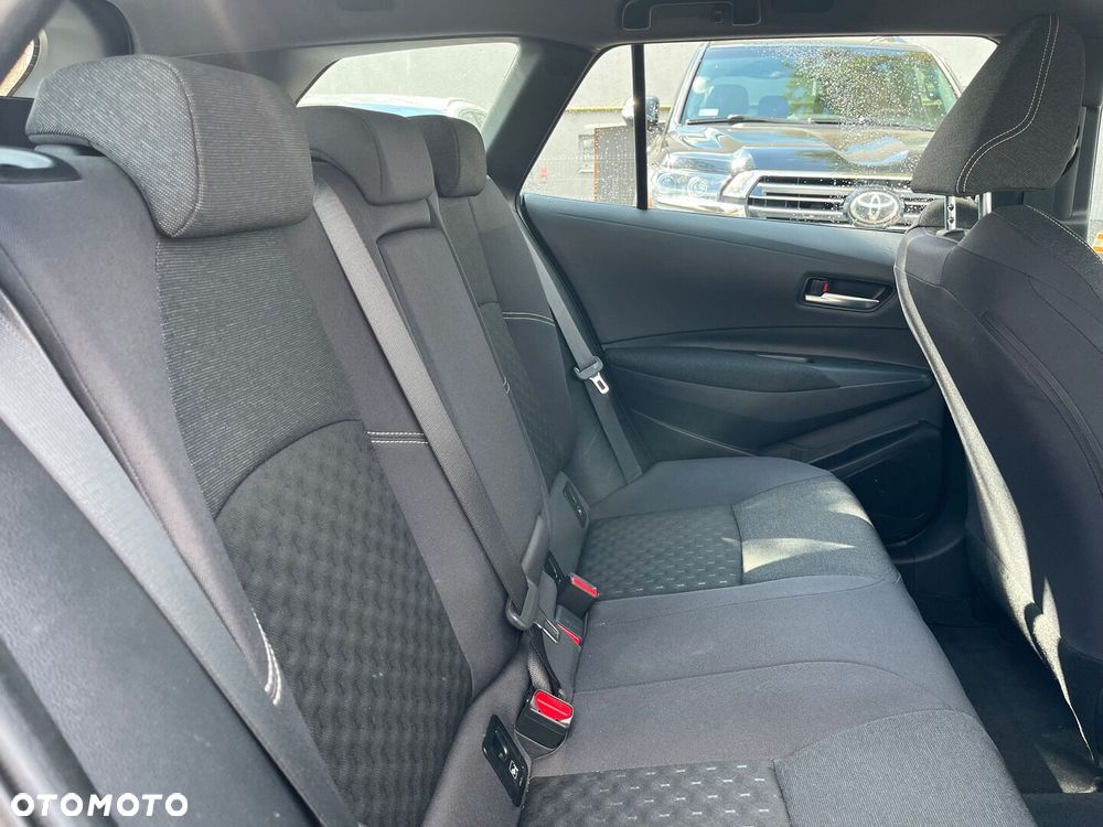 Toyota Corolla 1.8 Hybrid Comfort - 29