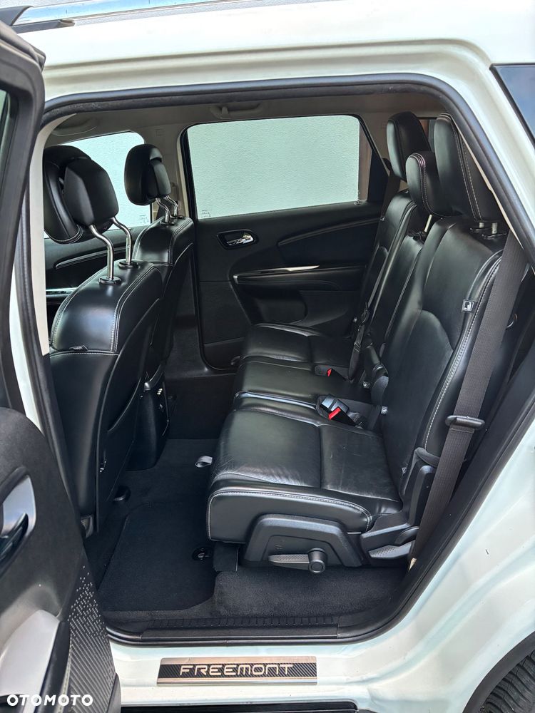 Fiat Freemont 2.0 Multijet 16V DPF Automatik Allrad Lounge - 25