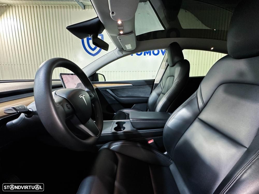 Tesla Model Y Long Range Dual Motor AWD - 9