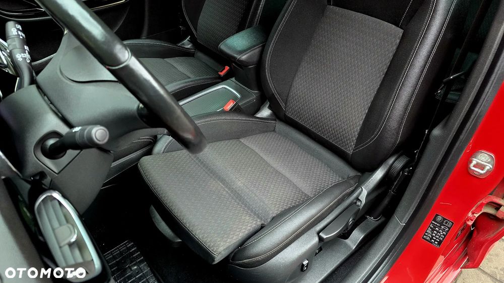 Opel Astra 1.4 Turbo Dynamic - 21