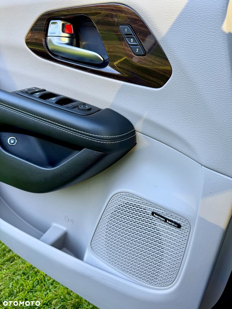 Chrysler Pacifica - 14