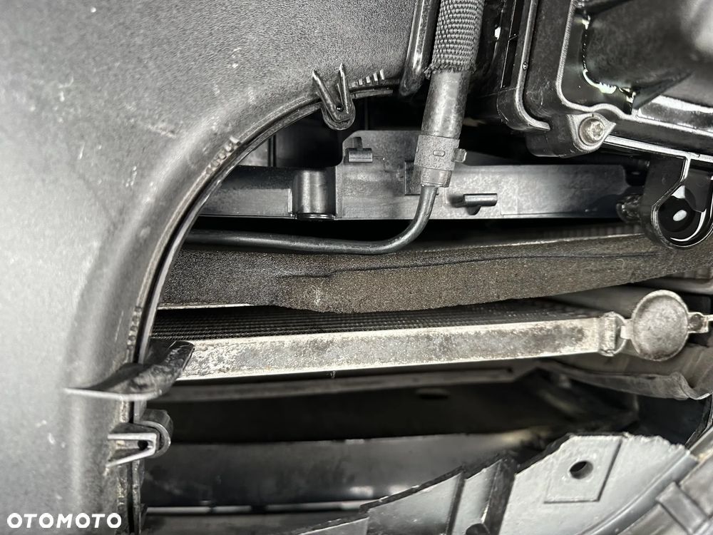 Volvo V40 - 18
