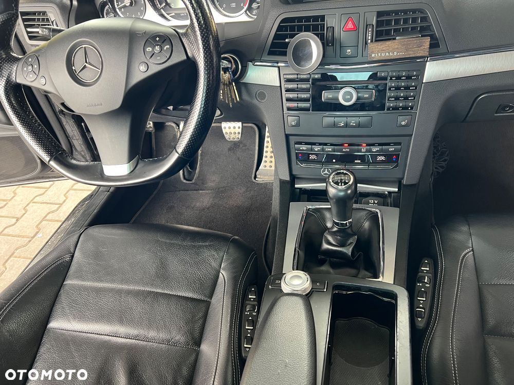 Mercedes-Benz Klasa E 250 CDI BlueEff - 15