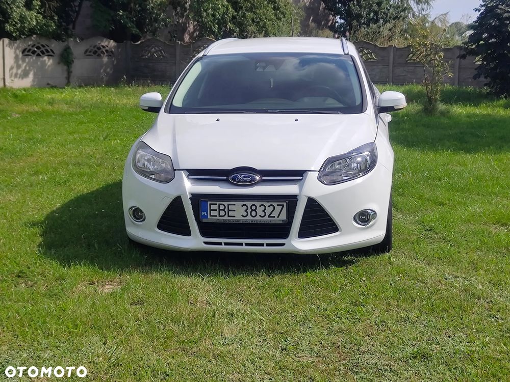 Ford Focus Turnier 1.6 TDCi ECOnetic 88g Start-Stopp-Sy Titanium - 2