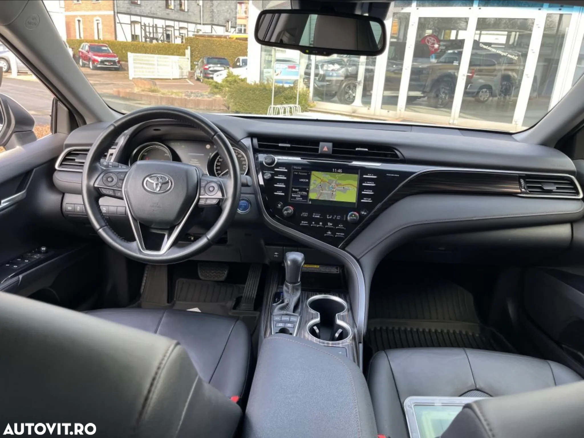 Toyota Camry 2.5 HEV Executive - 10