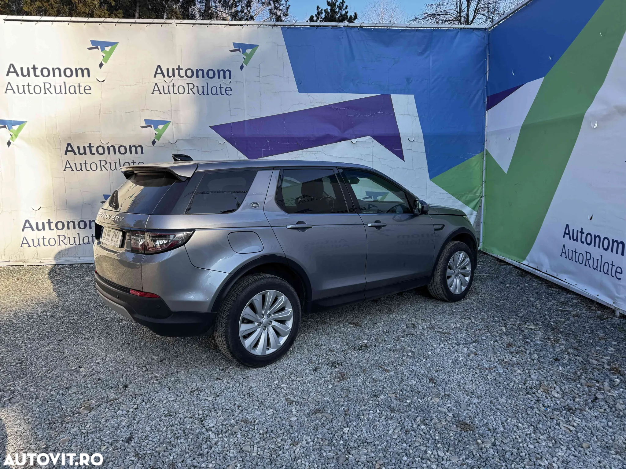 Land Rover Discovery - 4