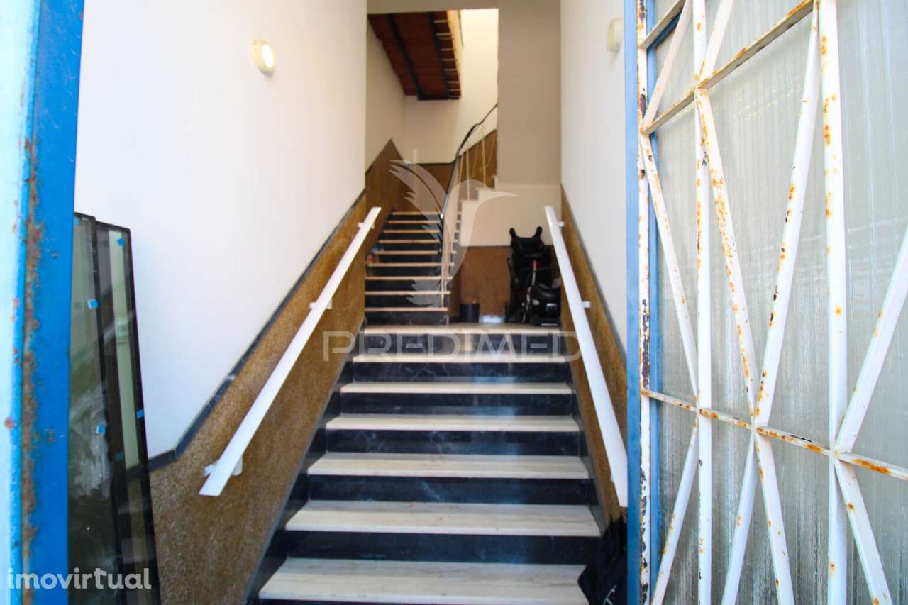 Apartamento mais comércio à Venda no Chelote, Faro - Grande imagem: 2/39