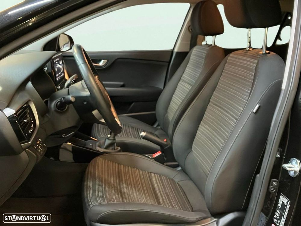 Kia Stonic - 14