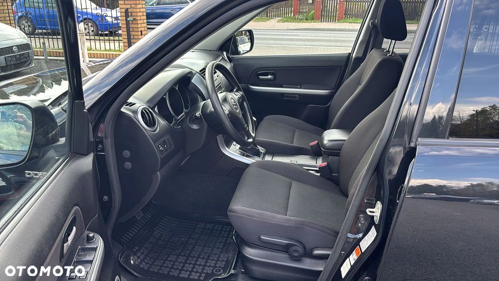 Suzuki Grand Vitara 1.9 DDiS Comfort DPF - 9