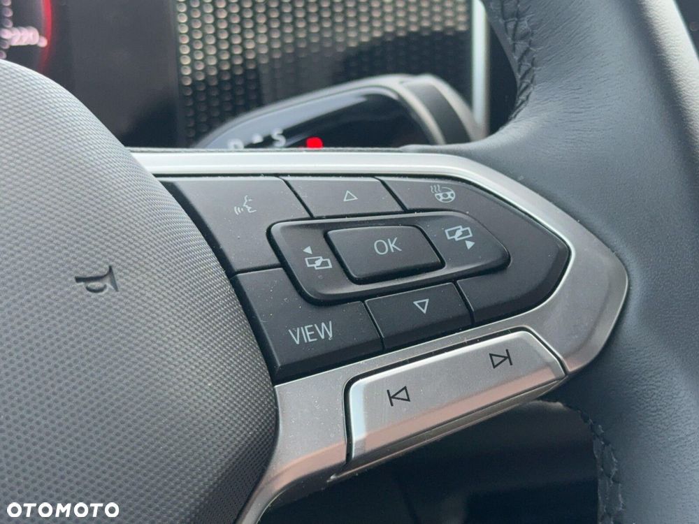 Volkswagen Tiguan - 20
