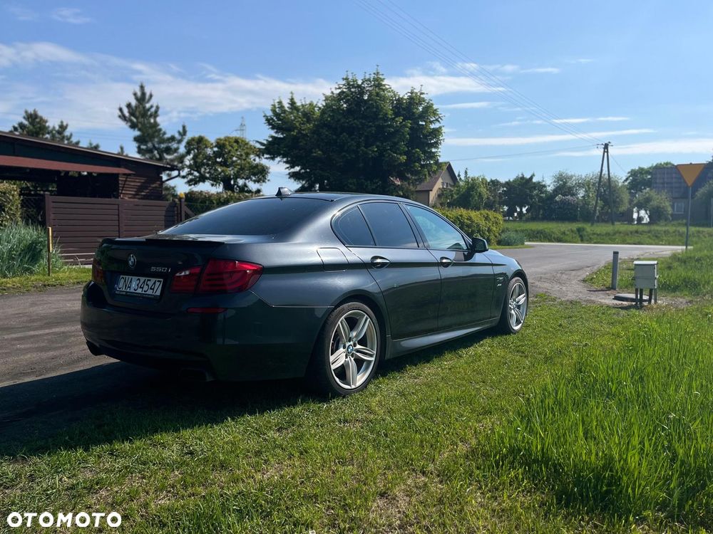BMW Seria 5 550i xDrive Sport-Aut - 6